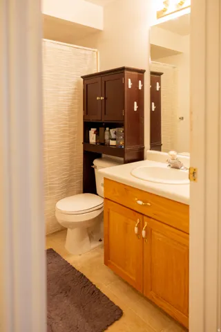 Full bath in basement