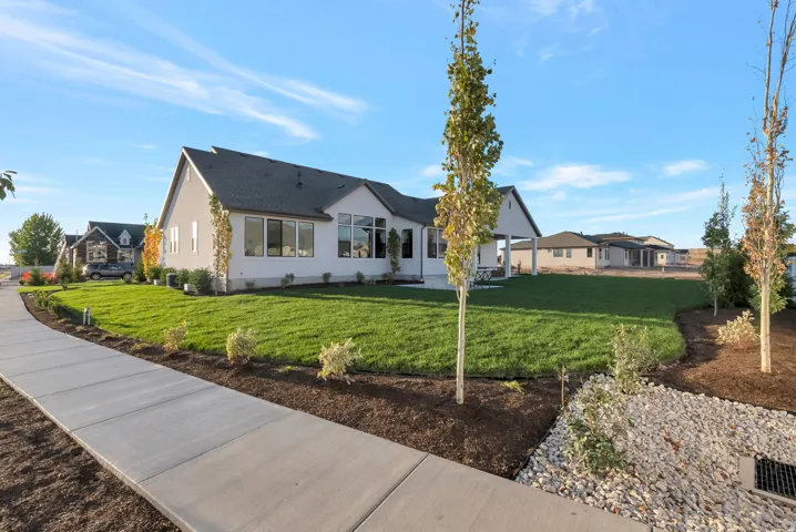 266 N Amber Ln, Layton, Utah 84041
