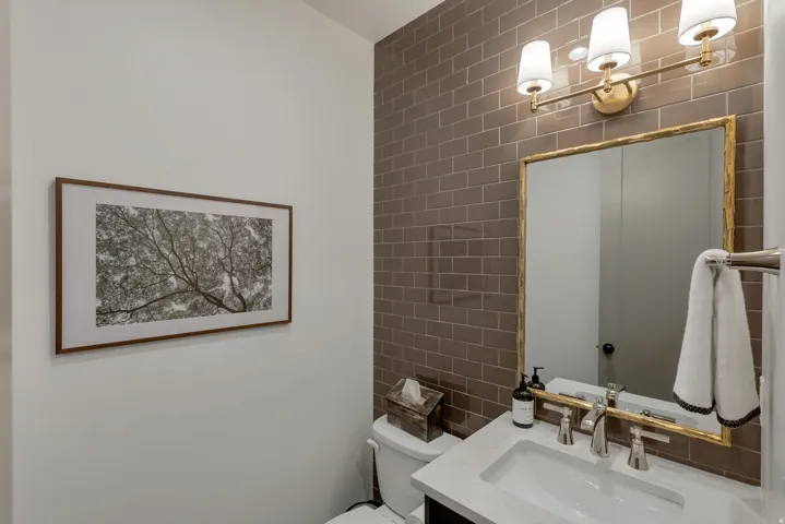 266 N Amber Ln, Layton, Utah 84041
