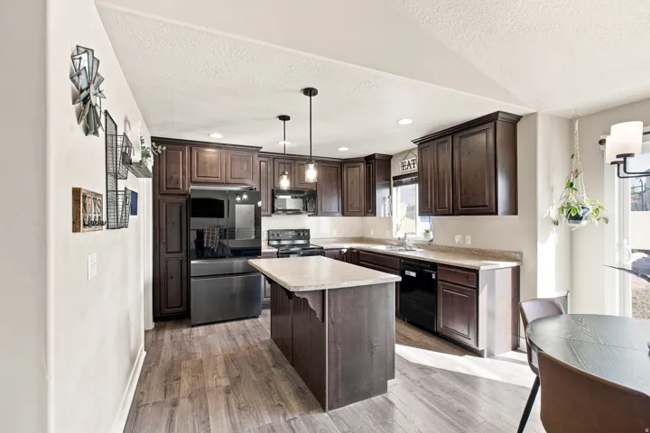 582 Stone Way Way, Santaquin, Utah 84655