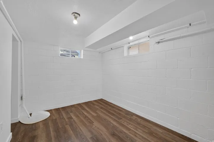 Fourth bedroom