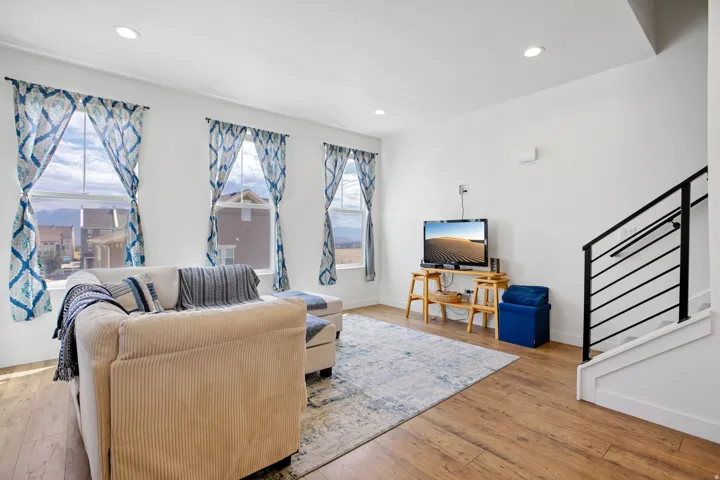 6727 W Skip Rock Rd, South Jordan, Utah 84009