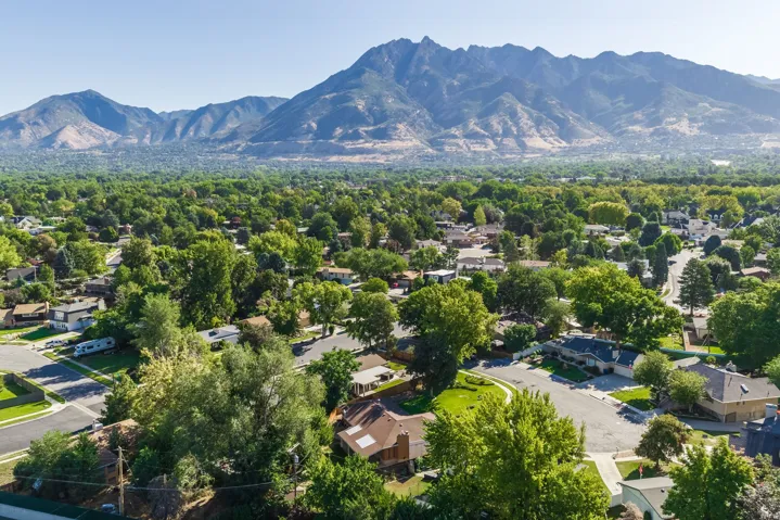 6284 S Jamestown Cir, Murray, Utah 84121