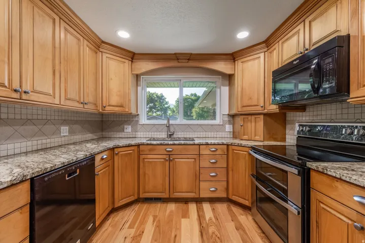 6284 S Jamestown Cir, Murray, Utah 84121