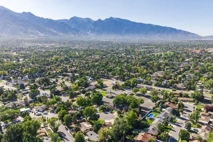 6284 S Jamestown Cir, Murray, Utah 84121