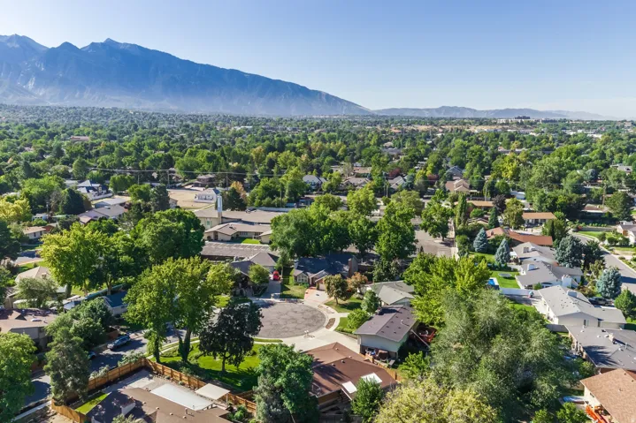 6284 S Jamestown Cir, Murray, Utah 84121