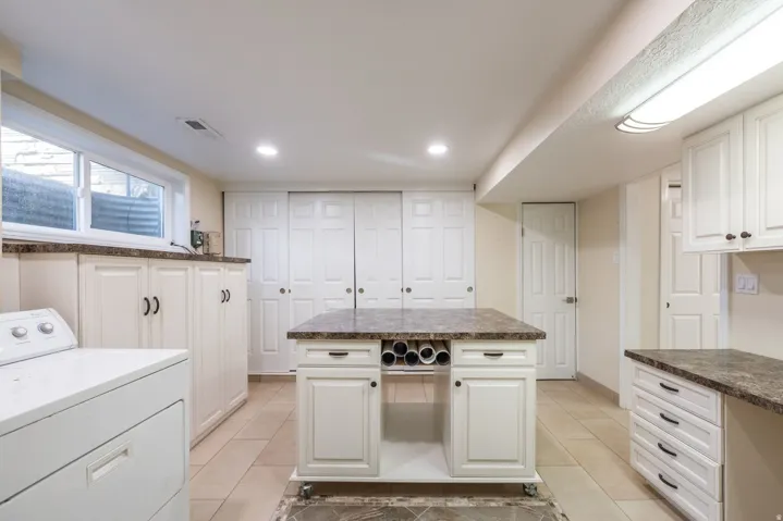 6284 S Jamestown Cir, Murray, Utah 84121