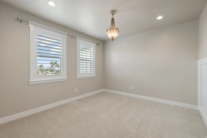 Soft carpet flooring throughout