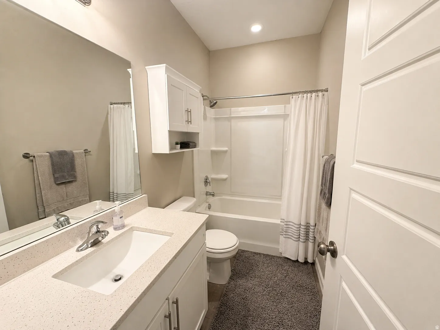 Listing photos have been digitally edited to remove personal belongings and reduce visual clutter. No furnishings or permanent property features were added, removed, or materially altered.