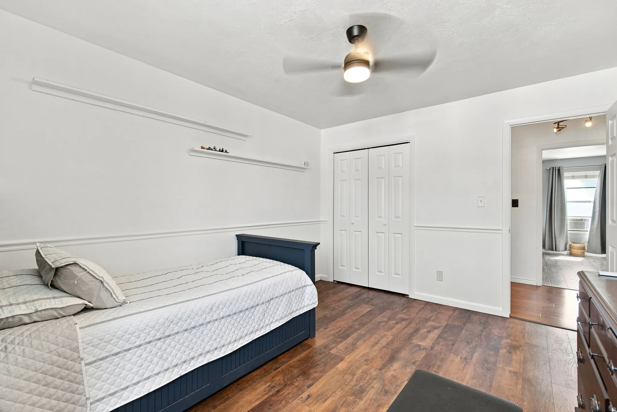 2nd bedroom on 2nd level