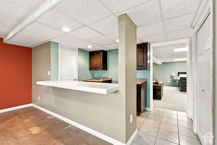Wet bar