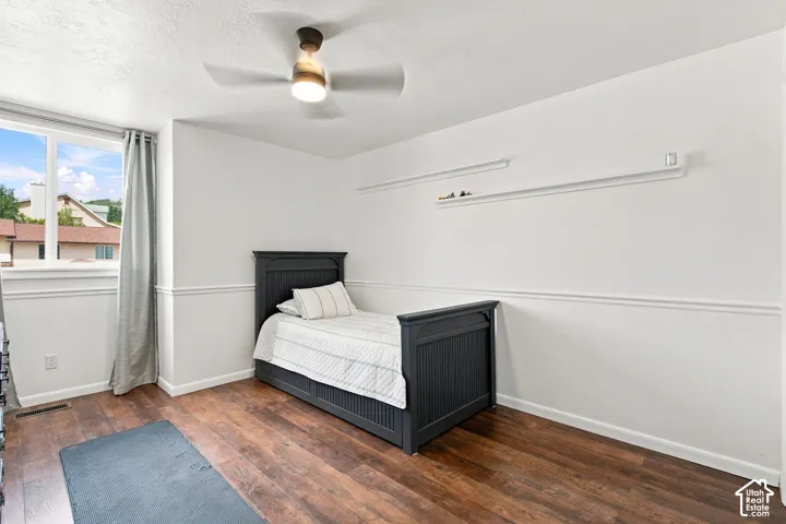 2nd bedroom on 2nd level