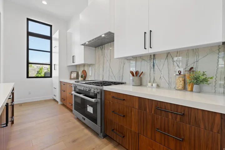 664 N East Capitol St, Salt Lake City, Utah 84103