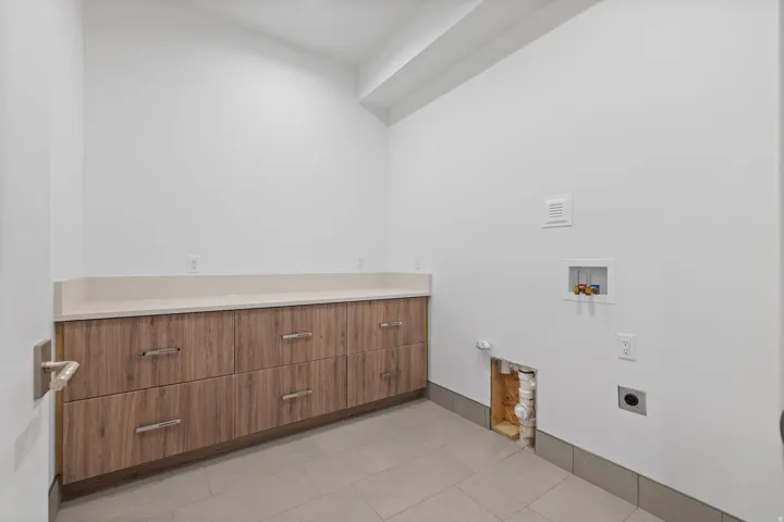 664 N East Capitol St, Salt Lake City, Utah 84103