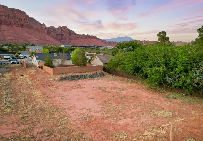 172 E 100 S, Ivins, Utah 84738