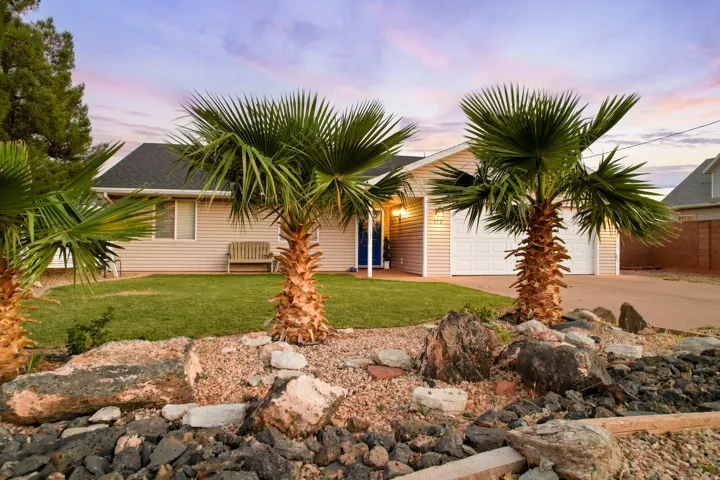 172 E 100 S, Ivins, Utah 84738