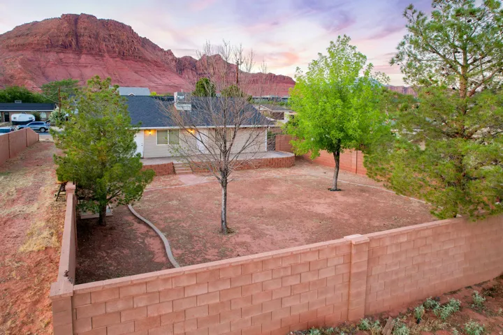 172 E 100 S, Ivins, Utah 84738
