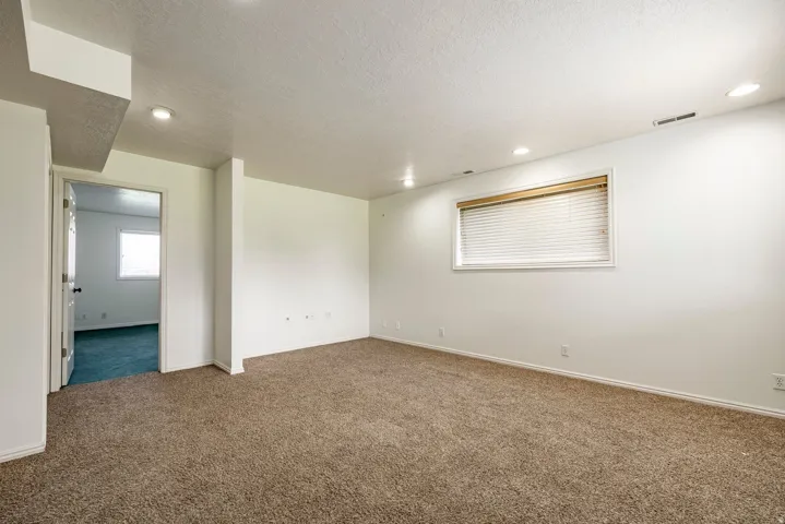 1321 W 700 S, Marriott Slaterville, Utah 84404