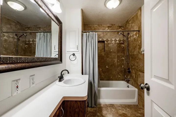 1321 W 700 S, Marriott Slaterville, Utah 84404
