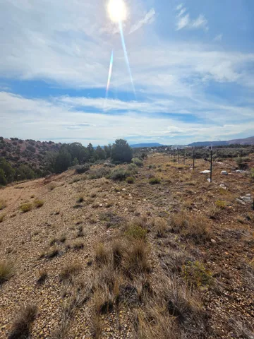 Beautiful Views on top with a nice flat ground for a horse pasture!