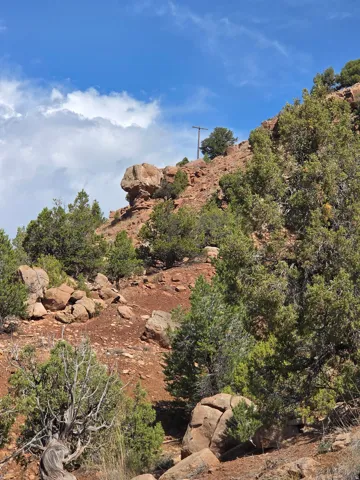 Beautiful large rock features!