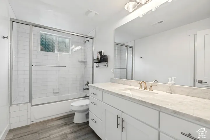 Full Bathroom in the Basement