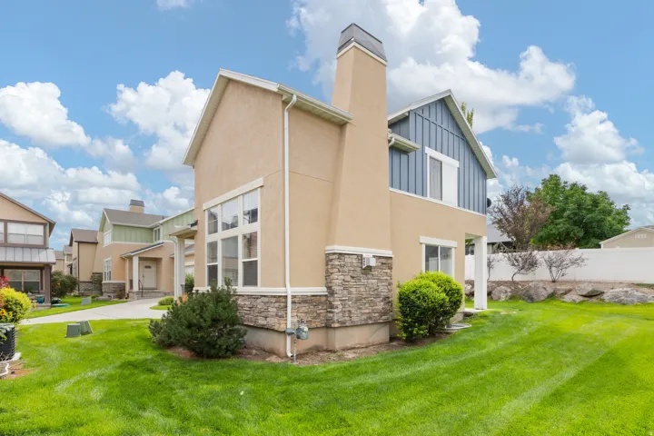 Stucco, Stone, & Siding, West Side