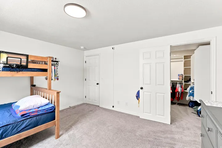 Lower bedroom