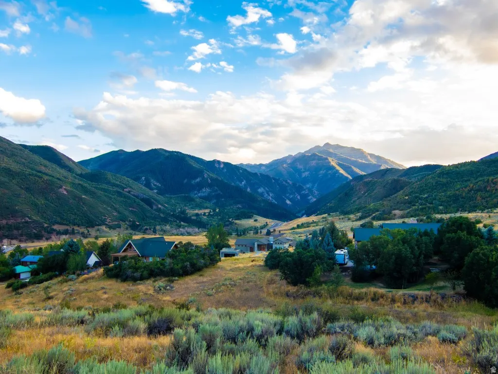 View of Canyon Meadows mountain community