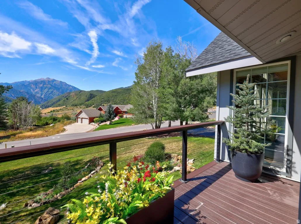 Deck off of master suite