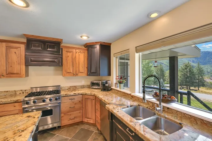 9065 Meadow Dr, Sundance, Utah 84604