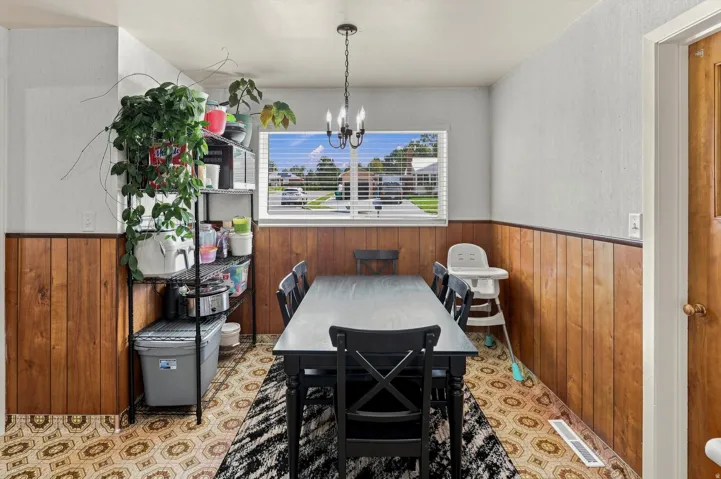 5507 S 2425 W, Roy, Utah 84067