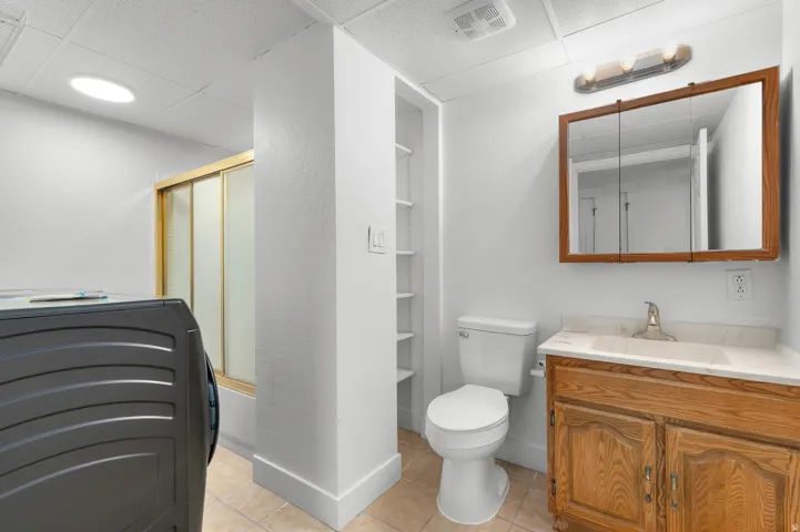 Basement bathroom/laundry