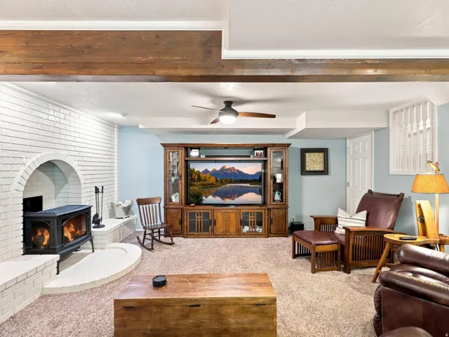 568 E Center St, Providence, Utah 84332