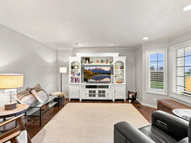 568 E Center St, Providence, Utah 84332