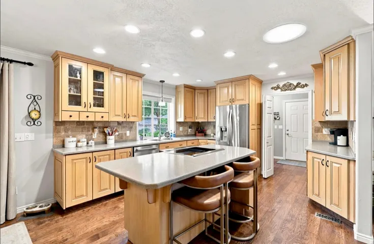 568 E Center St, Providence, Utah 84332