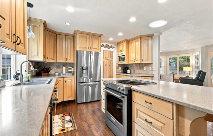 568 E Center St, Providence, Utah 84332