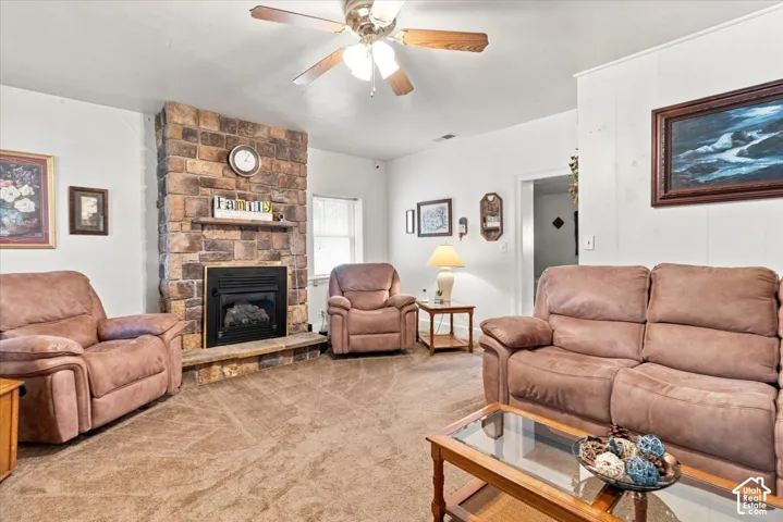 107 E 200 N, Mt Pleasant, Utah 84647
