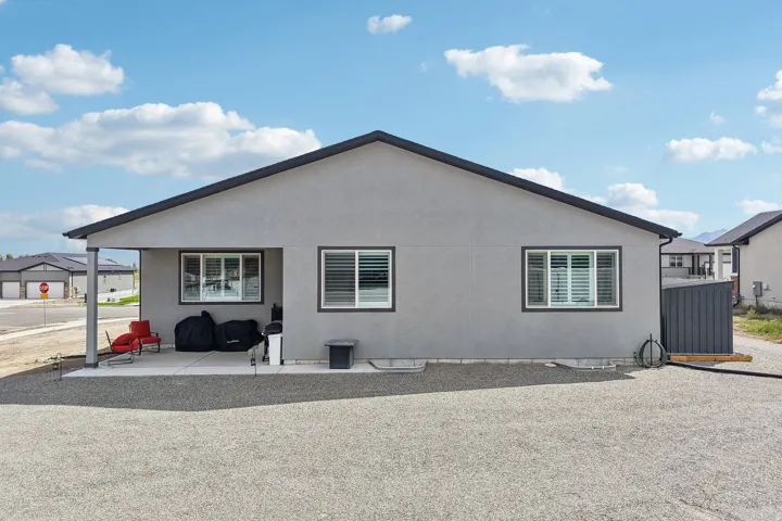 219 N Hatchet Dr, Grantsville, Utah 84029