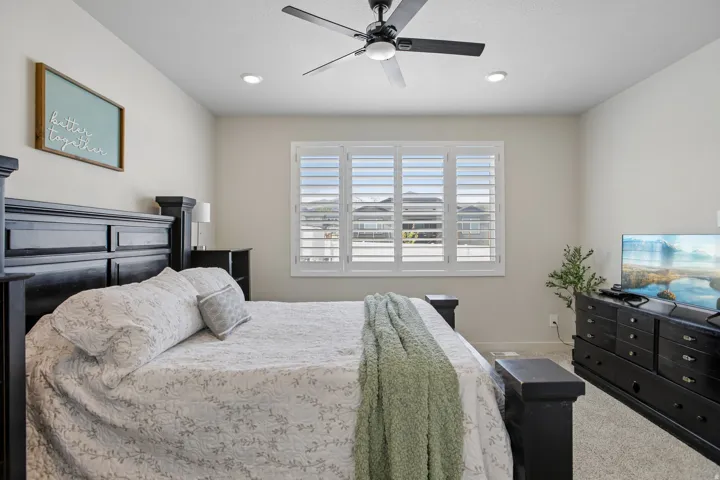 219 N Hatchet Dr, Grantsville, Utah 84029