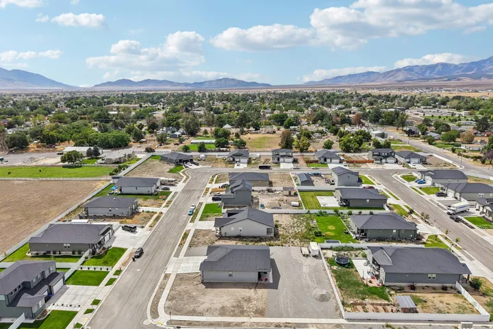 219 N Hatchet Dr, Grantsville, Utah 84029
