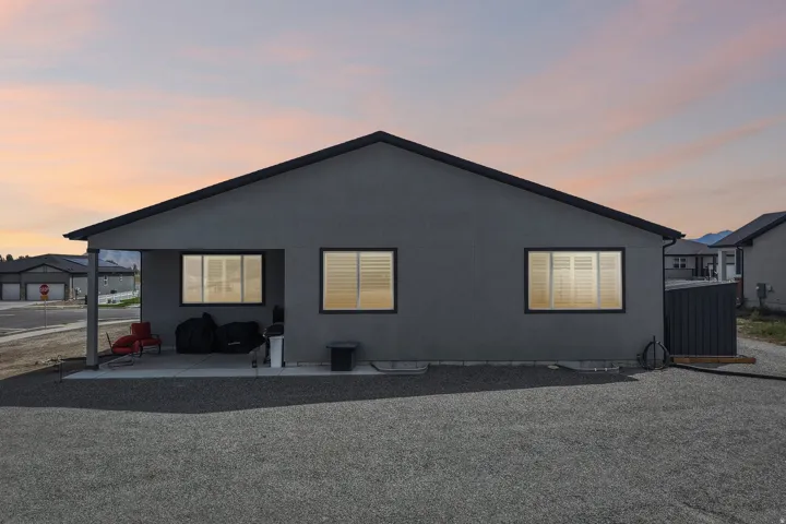 219 N Hatchet Dr, Grantsville, Utah 84029