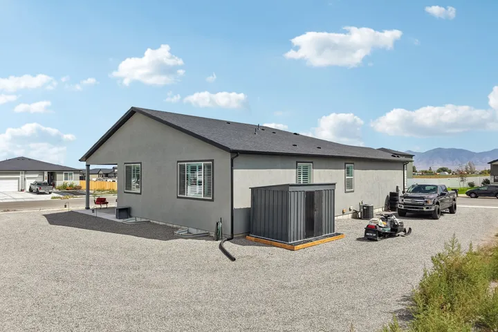 219 N Hatchet Dr, Grantsville, Utah 84029