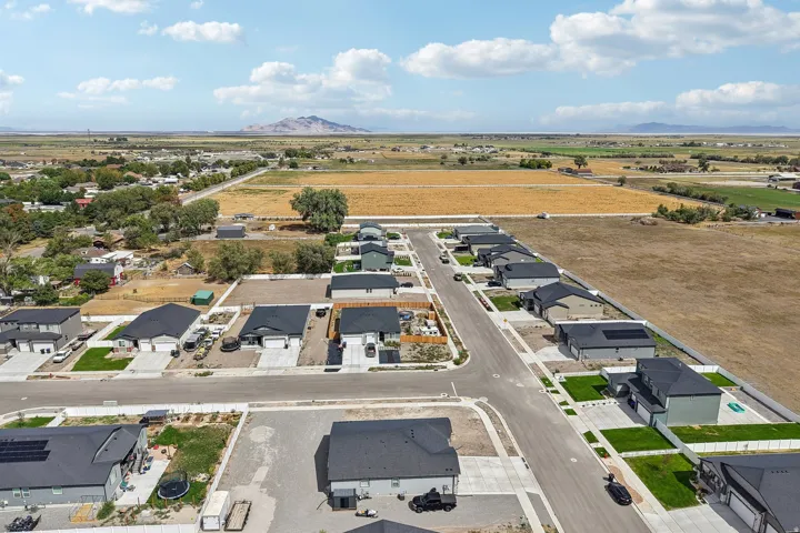 219 N Hatchet Dr, Grantsville, Utah 84029