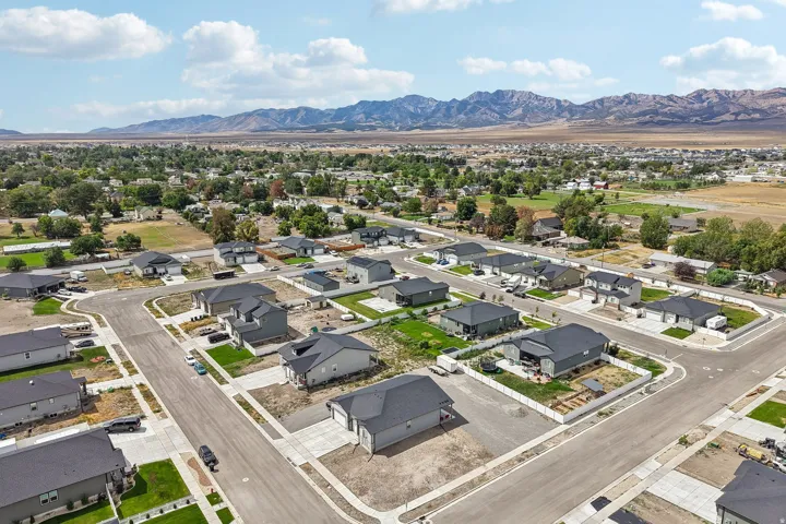 219 N Hatchet Dr, Grantsville, Utah 84029