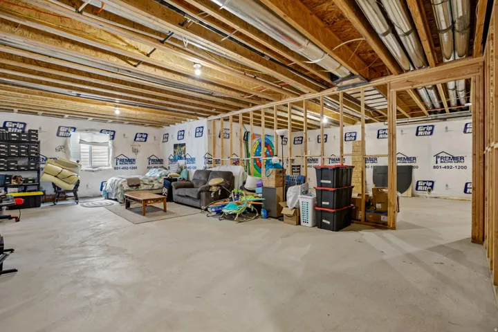 219 N Hatchet Dr, Grantsville, Utah 84029