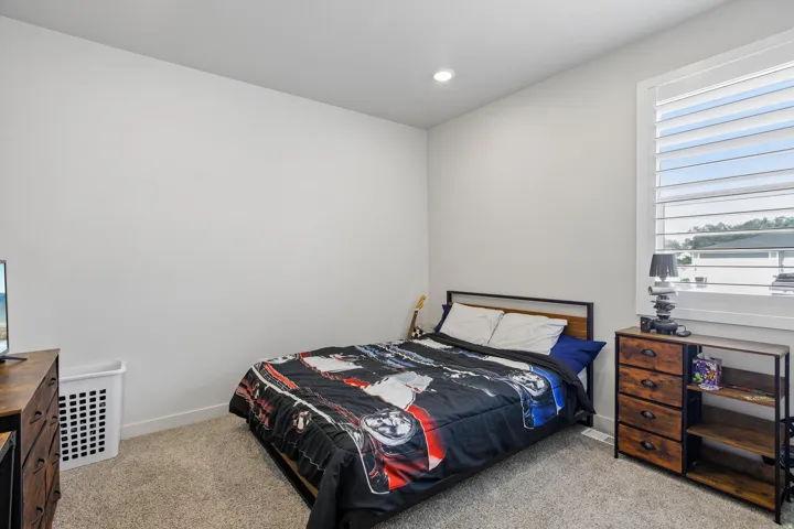 219 N Hatchet Dr, Grantsville, Utah 84029