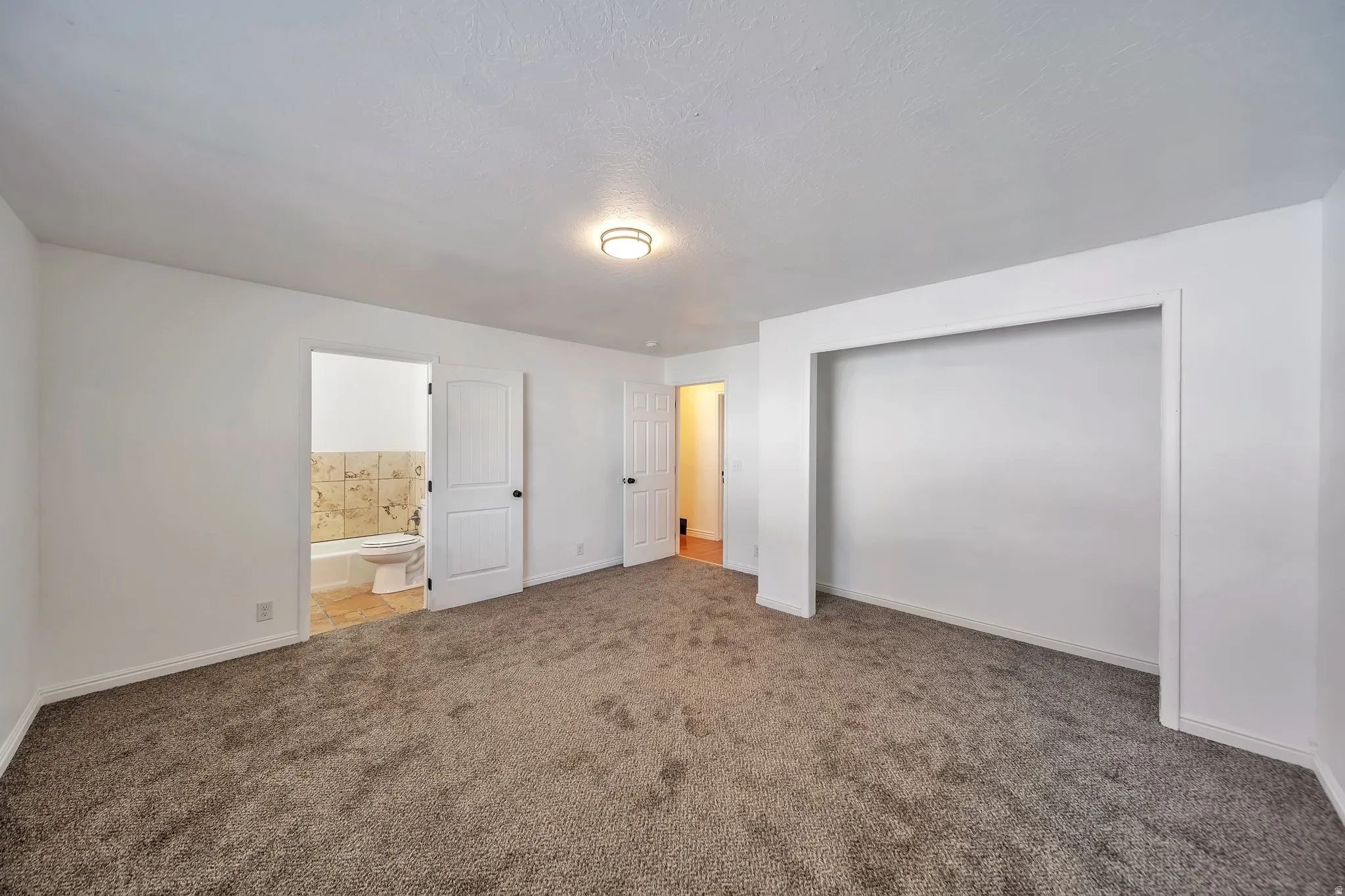 Upstairs Master bed