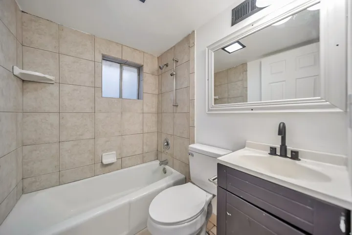 Main floor bath