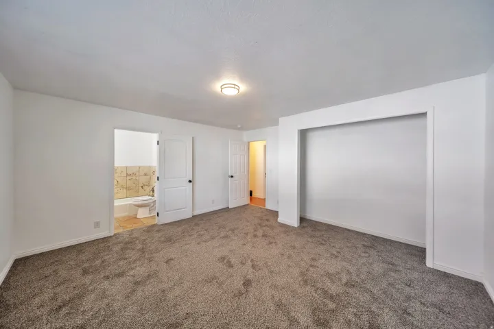 Upstairs Master bed